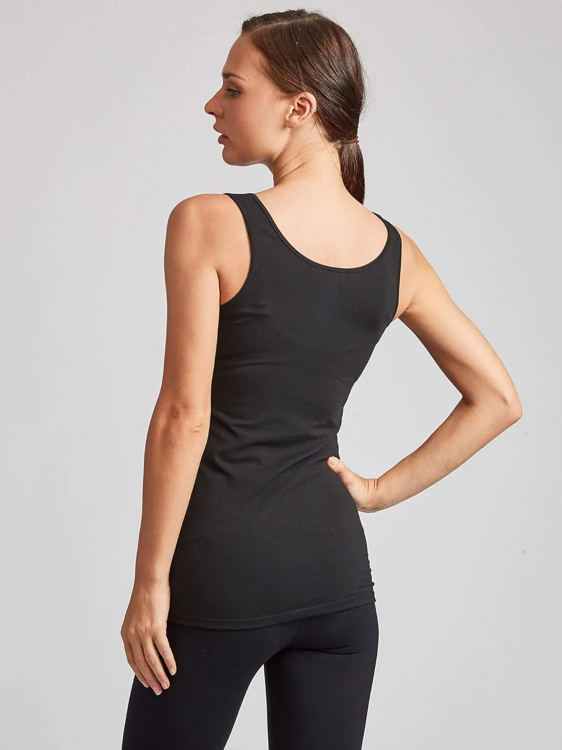 Kalon Women's 4-Pack Scoop Neck Tank Top Base Layer