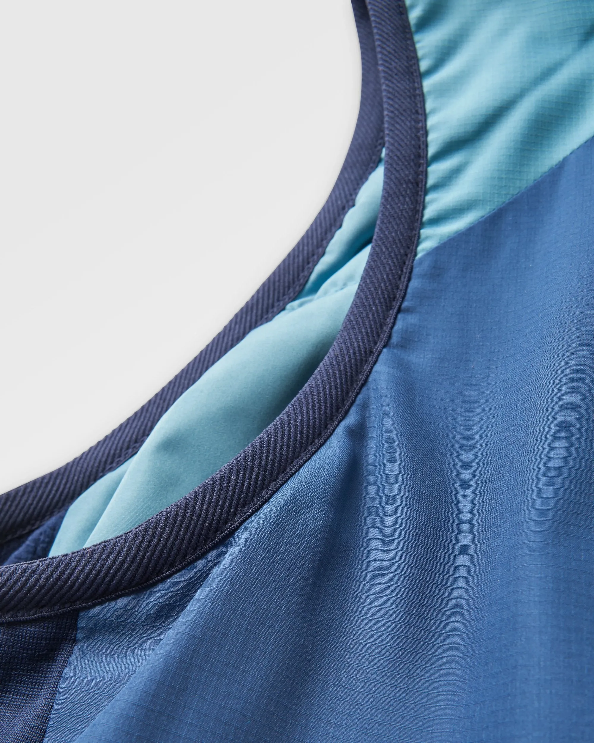 Shasta Lightweight Recycled Thermore Insulated Vest - Rich Navy/Dark Denim/Arctic