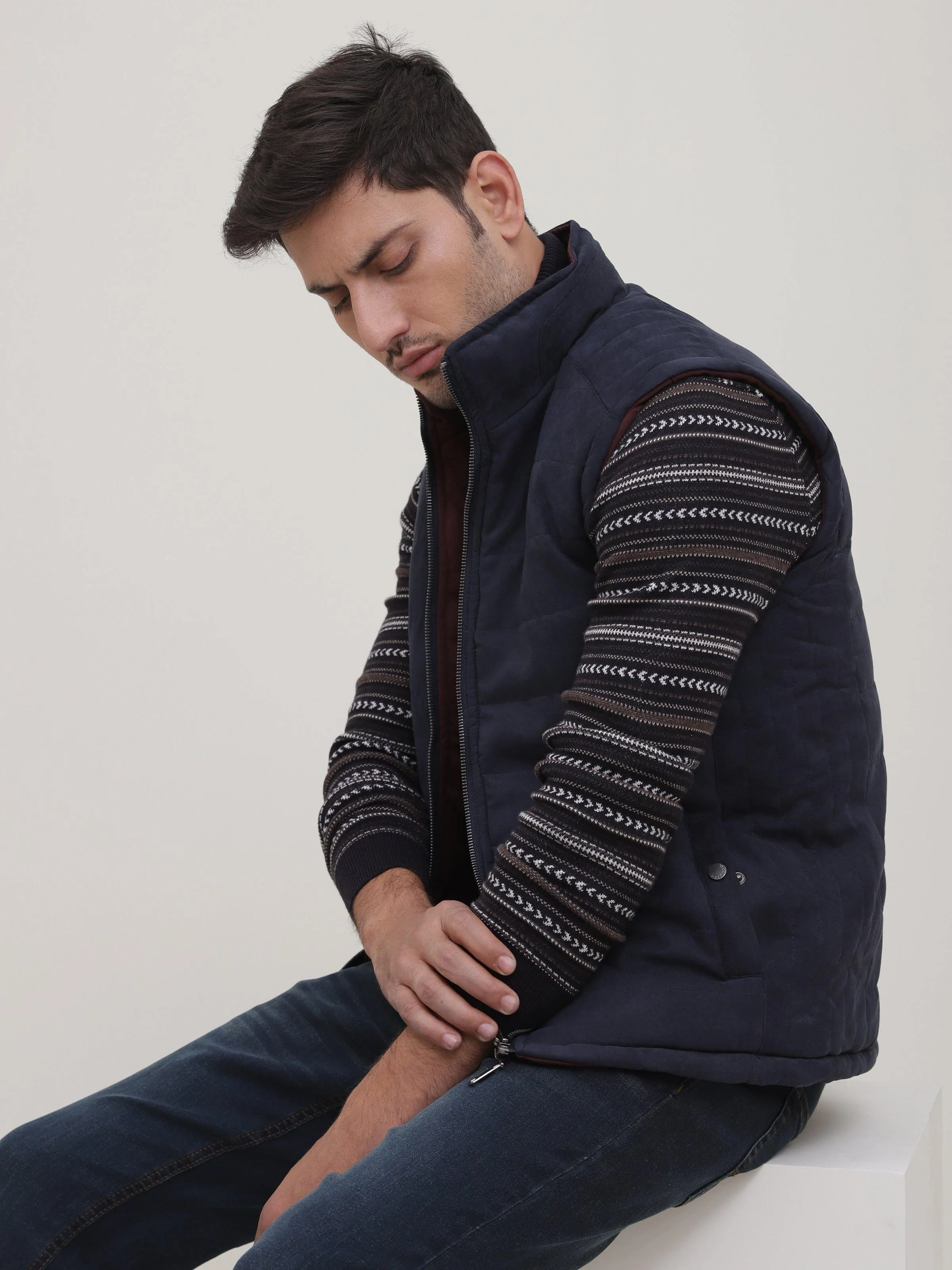 SLEEVELESS REVERSIBLE JACKET NAVY MAROON