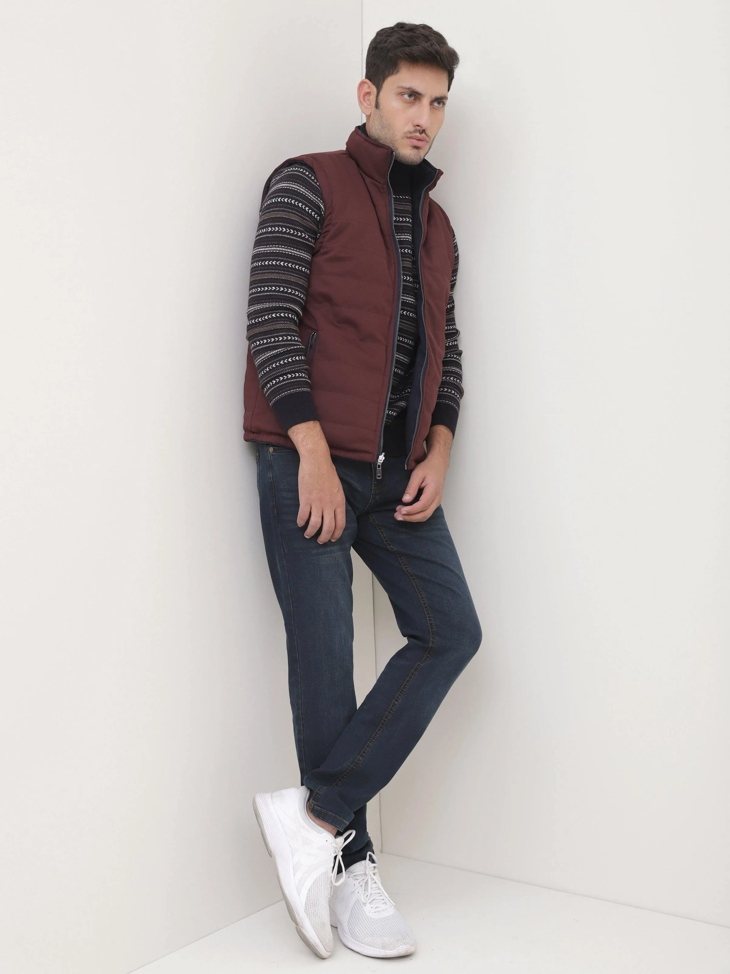 SLEEVELESS REVERSIBLE JACKET NAVY MAROON