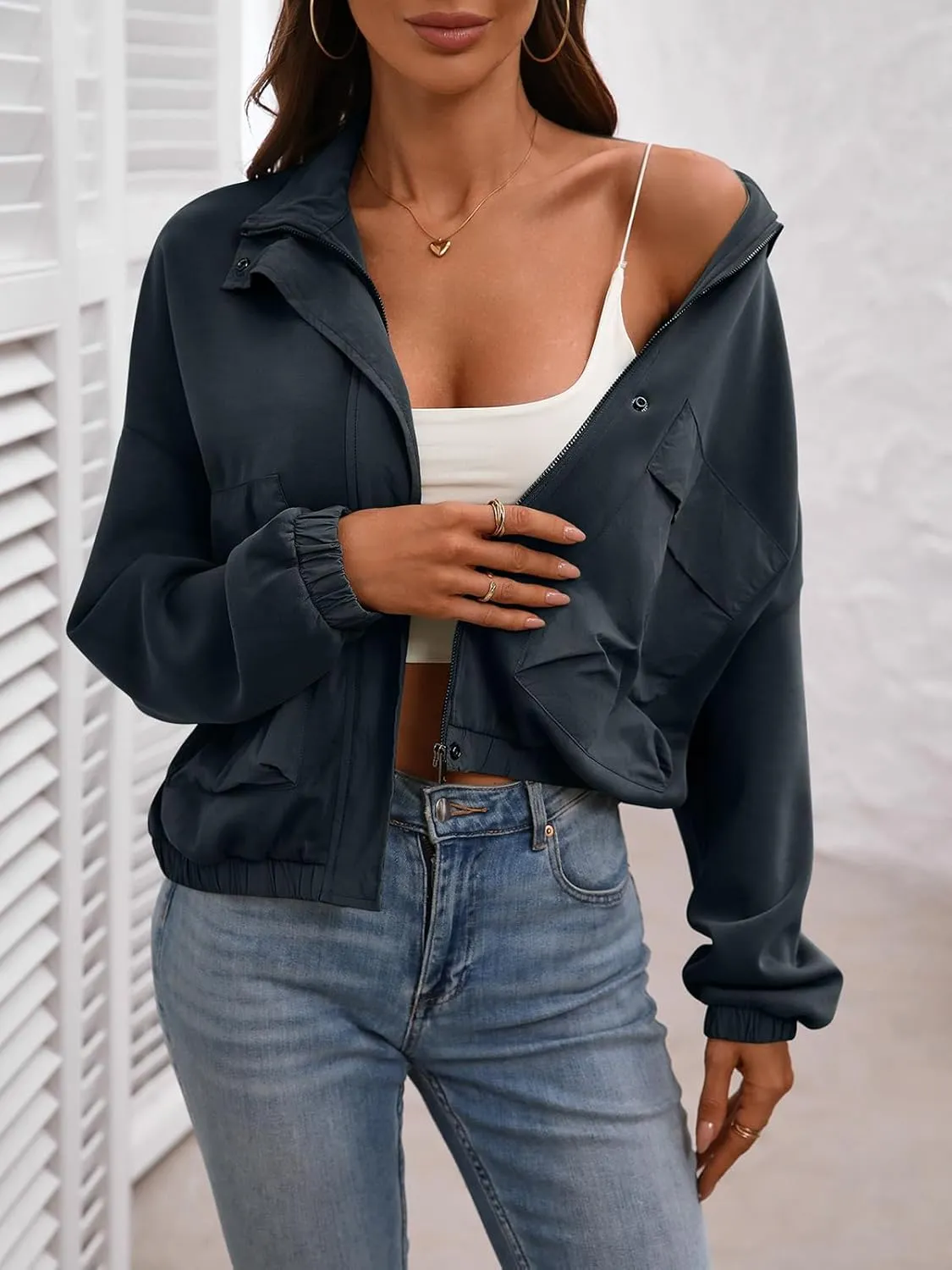 Women's Cropped Oversized Safari Jackets Zip Up Stand Collar Neck Long Sleeve Utility Anorak jacket with Pocket